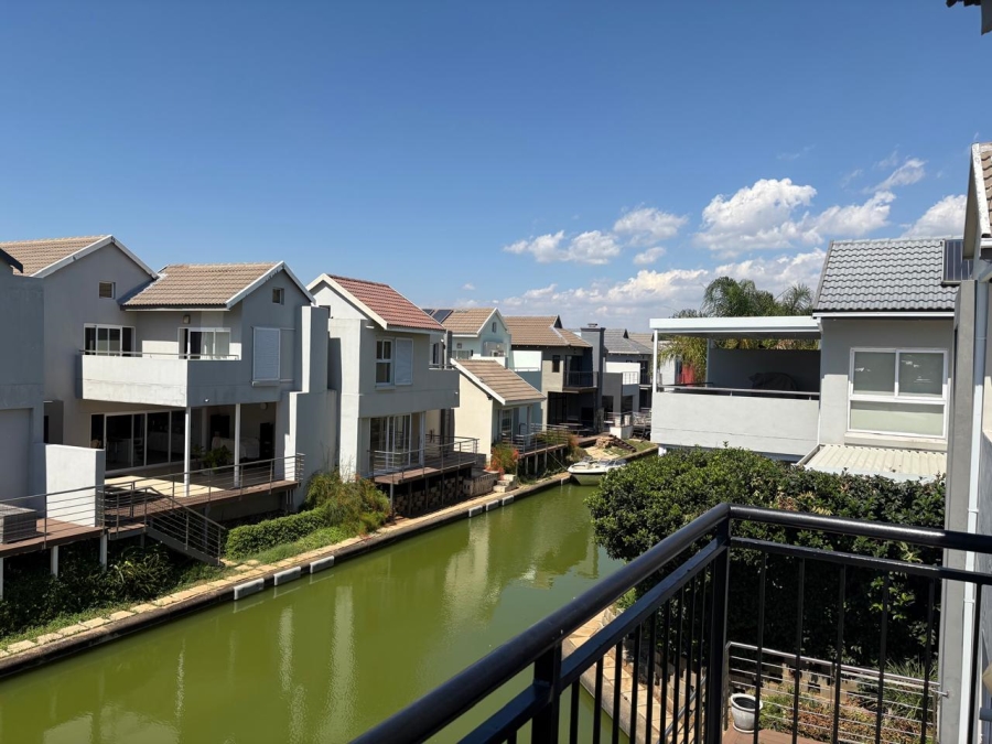 4 Bedroom Property for Sale in The Islands Estates North West